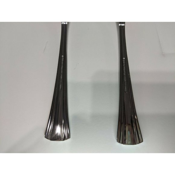 Reed & Barton BROOKSHIRE 2 Solid Serving Spoon Stainless Flatware 8 3/4" - Picture 5 of 8